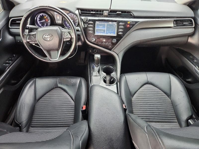 2019 TOYOTA CAMRY SE 8