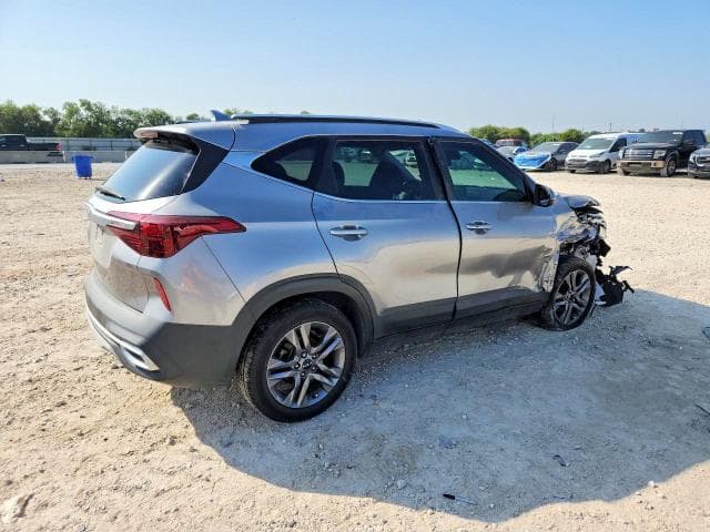 2022 KIA SELTOS S 3
