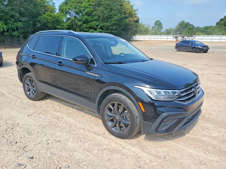 2022 VOLKSWAGEN TIGUAN SE 4