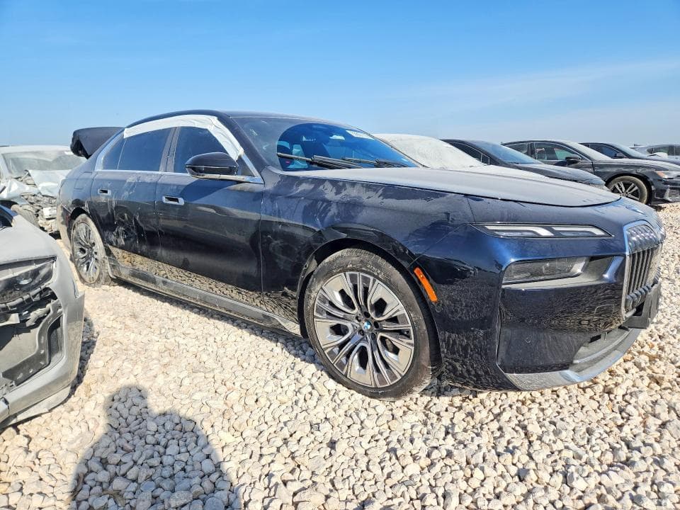 2023 BMW I7 XDRIVE60 4