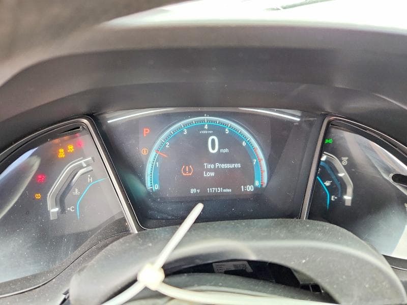 2018 HONDA CIVIC EX 9
