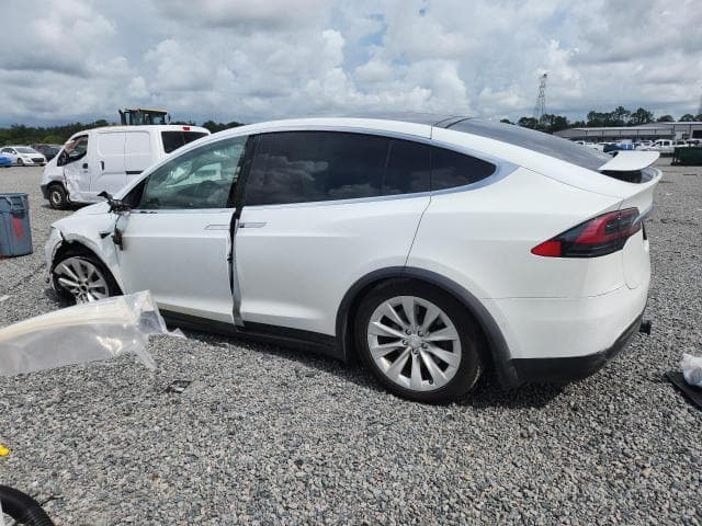 2020 TESLA MODEL X 2