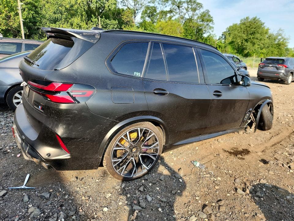2024 BMW X5 M COMPETITION 3