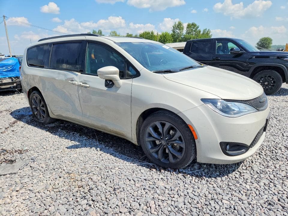 2019 CHRYSLER PACIFICA TOURING L PLUS 4