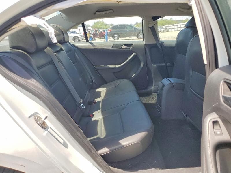 2017 VOLKSWAGEN JETTA SE 10