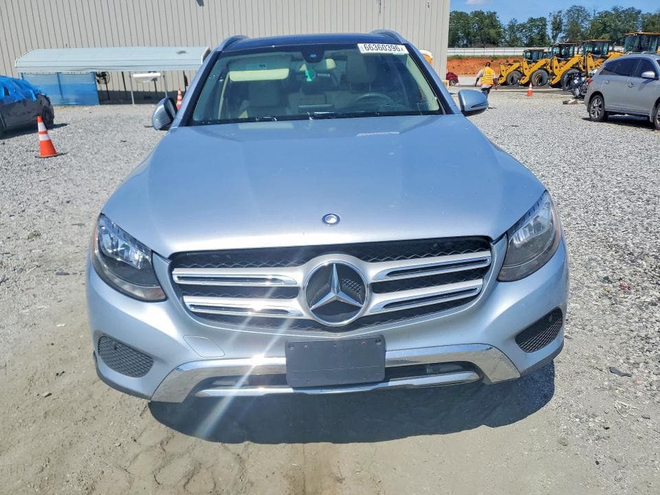2017 MERCEDES-BENZ GLC 300 4MATIC 5