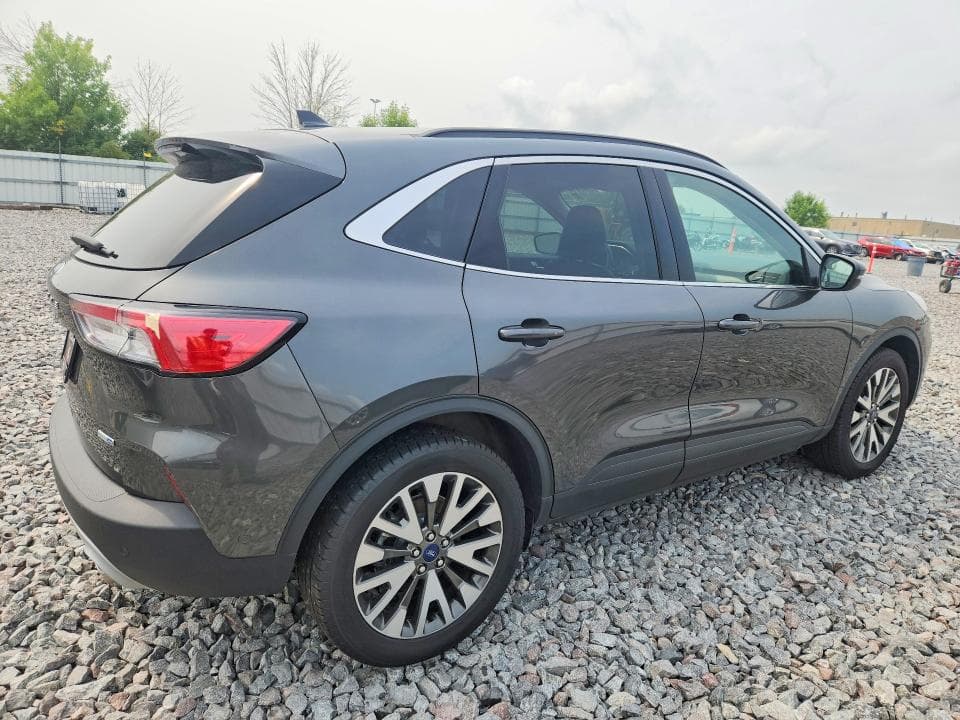 2020 FORD ESCAPE TITANIUM 3