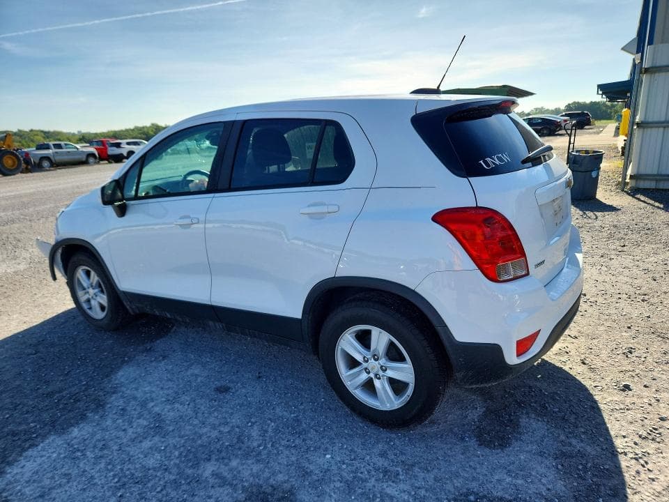 2021 CHEVROLET TRAX LS 2