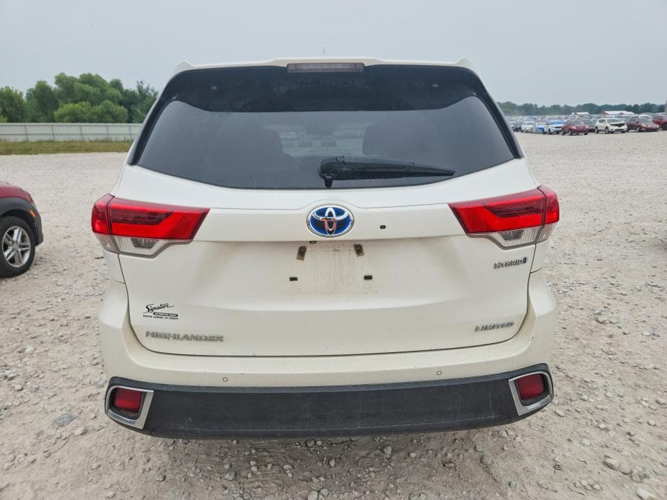 2017 TOYOTA HIGHLANDER HYBRID LIMITED PLATINUM 6