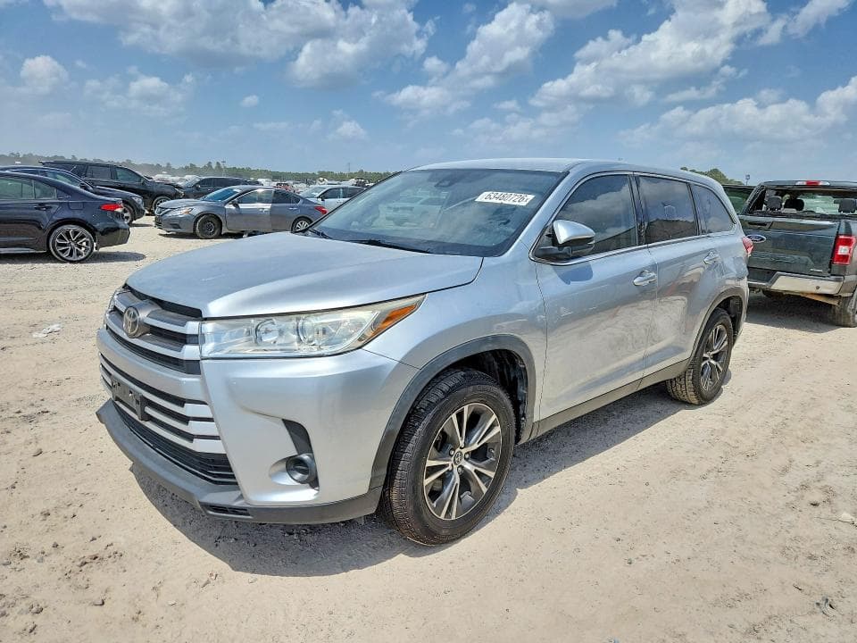 2019 TOYOTA HIGHLANDER LE - 1