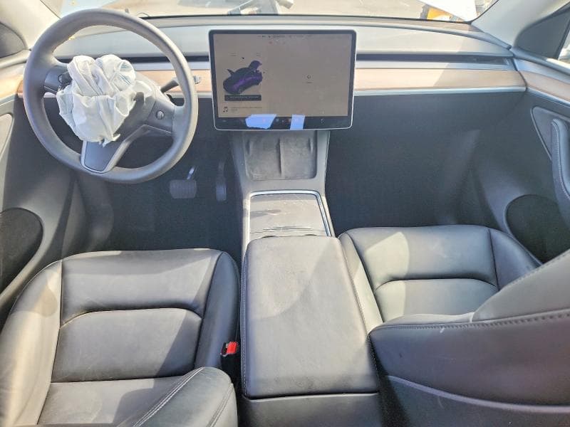 2024 TESLA MODEL Y 8