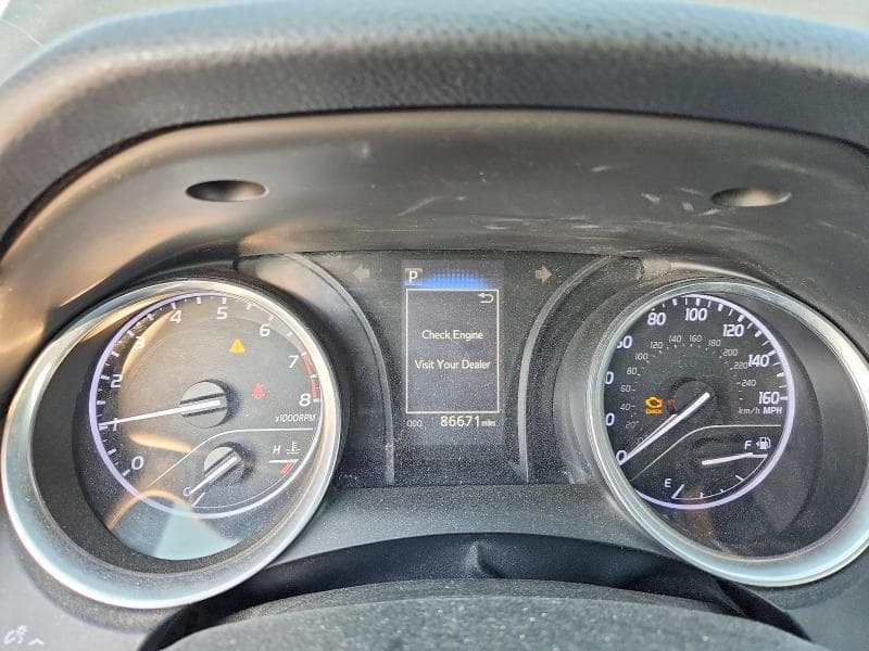 2018 TOYOTA CAMRY SE 9
