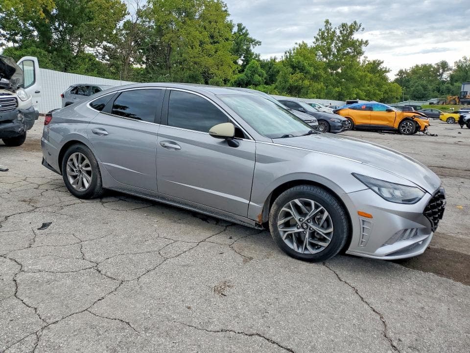 2023 HYUNDAI SONATA SEL 4