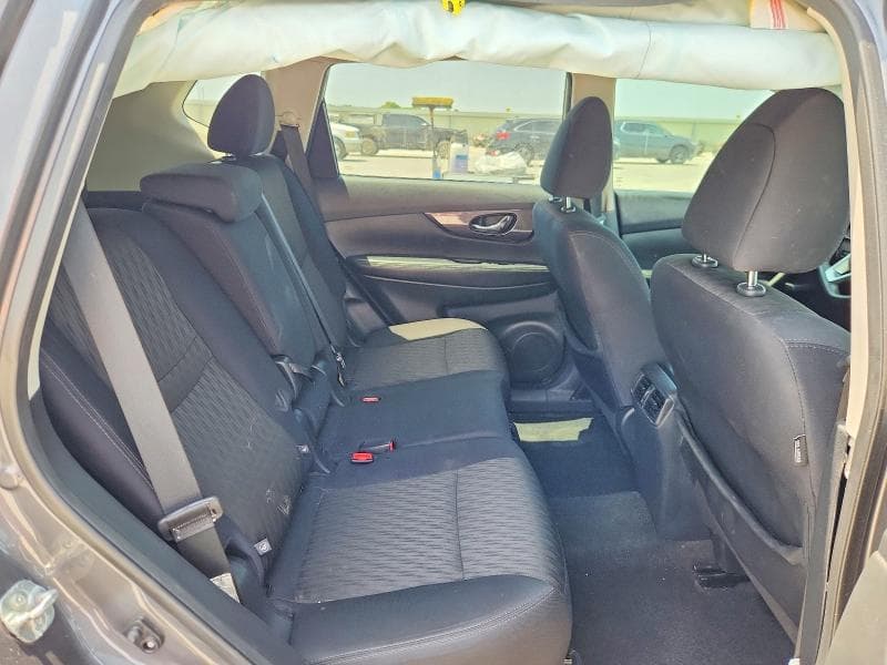 2019 NISSAN ROGUE S 11
