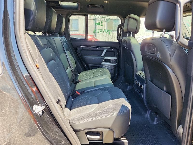 2021 LAND ROVER DEFENDER 110 X-DYNAMIC HSE 11