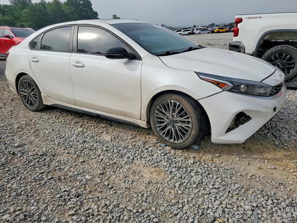 2023 KIA FORTE GT LINE 4