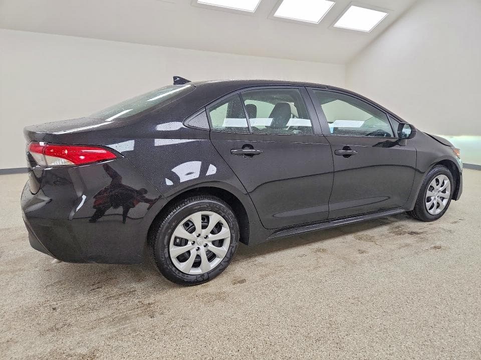 2026 TOYOTA COROLLA LE 3