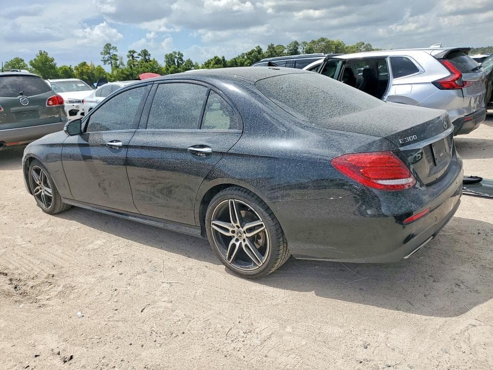 2019 MERCEDES-BENZ E 300 2