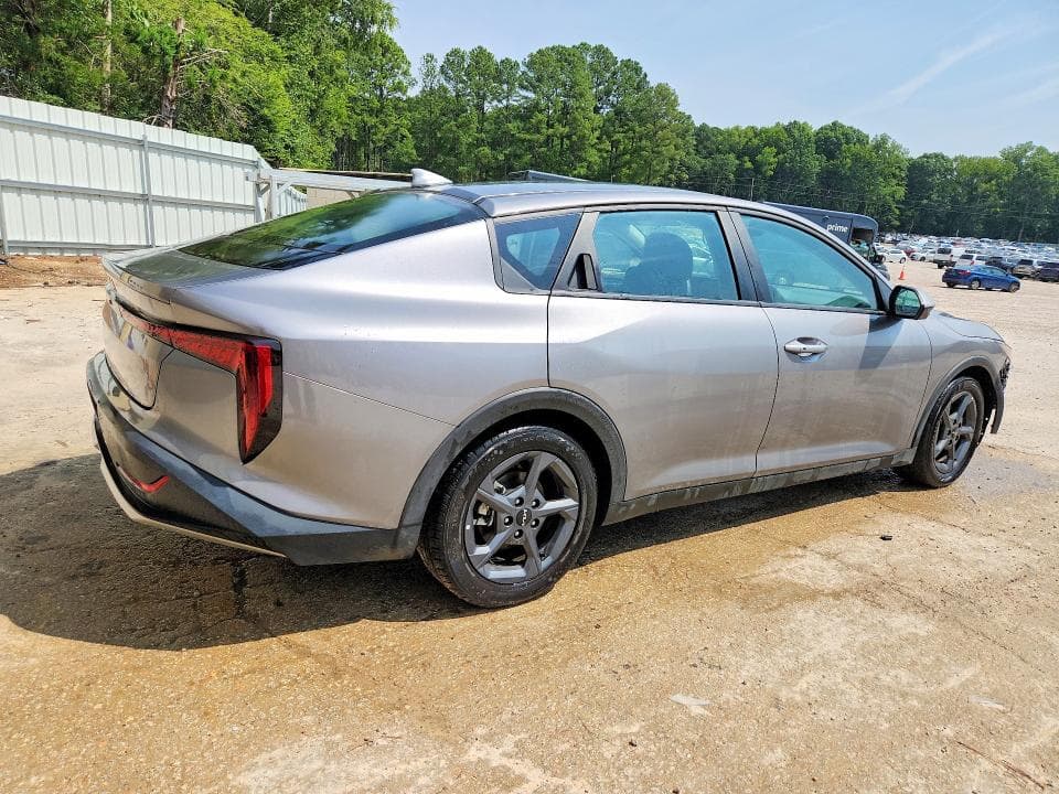 2025 KIA K4 LXS 3