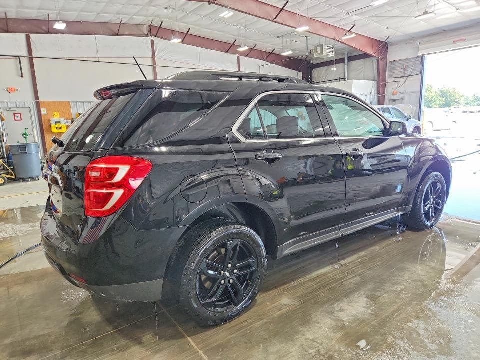 2017 CHEVROLET EQUINOX LT 3