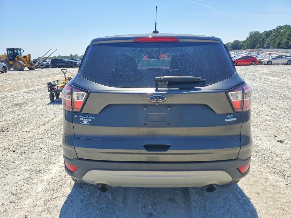 2017 FORD ESCAPE SE 6