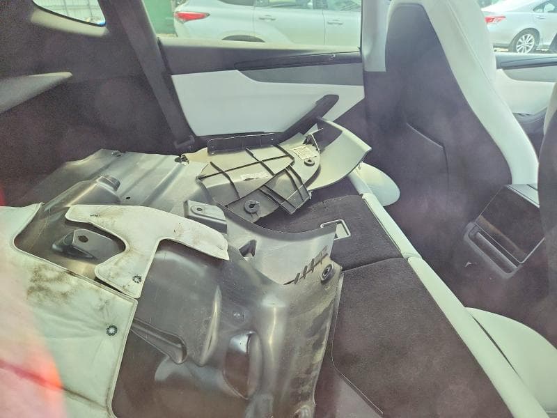 2026 TESLA MODEL Y 10