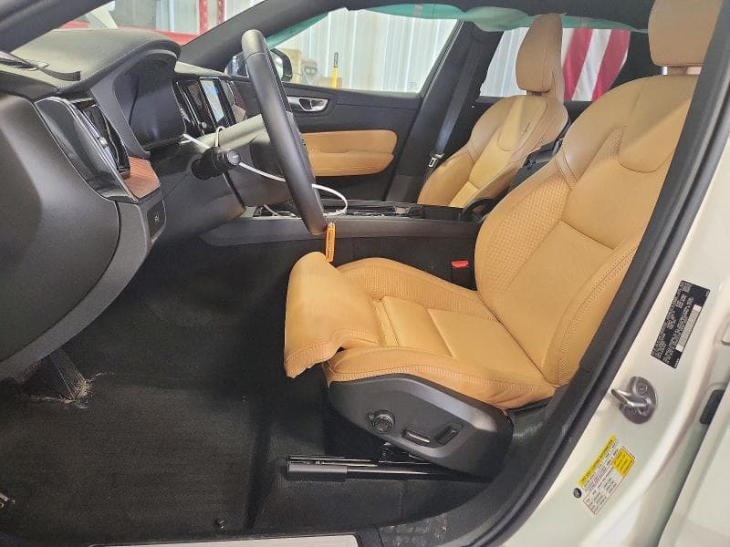 2024 VOLVO XC60 ULTIMATE 7