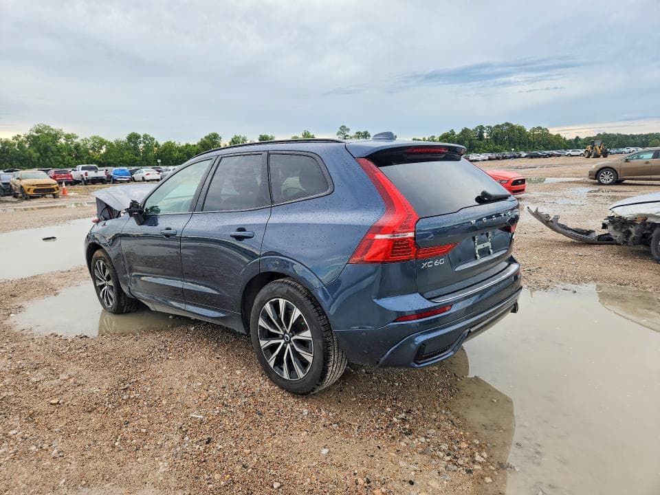 2025 VOLVO XC60 PLUS 2