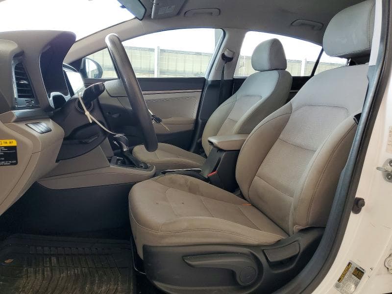 2017 HYUNDAI ELANTRA SE 7