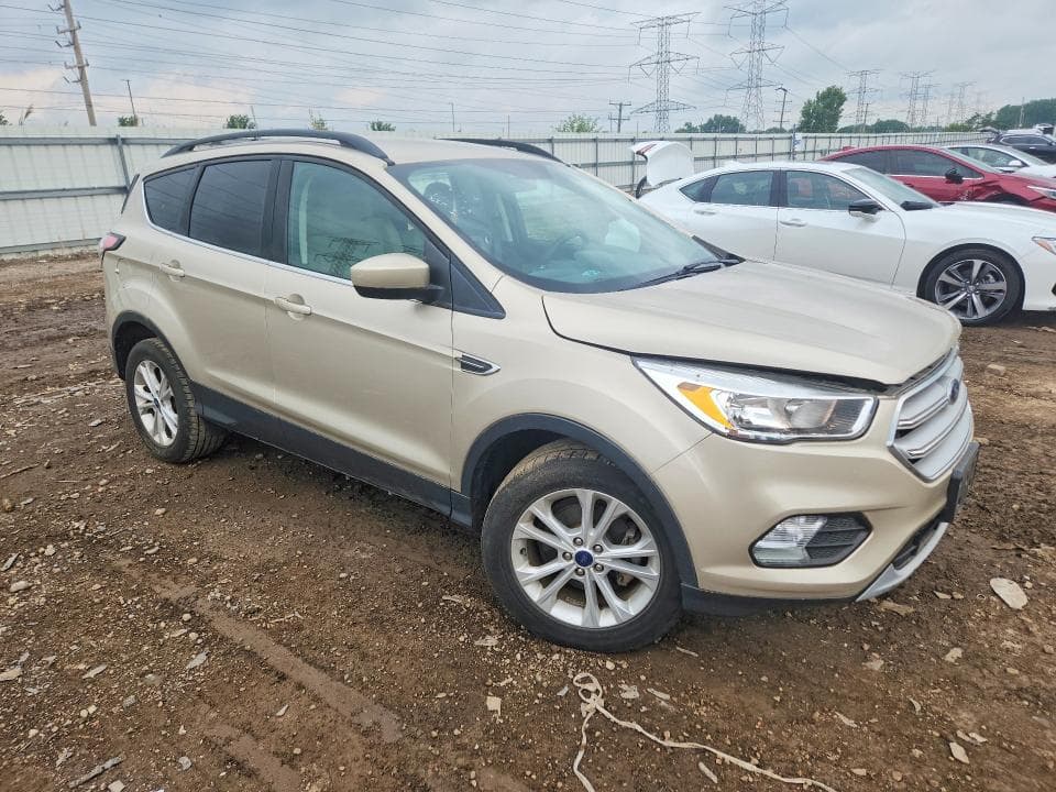 2018 FORD ESCAPE SE 4