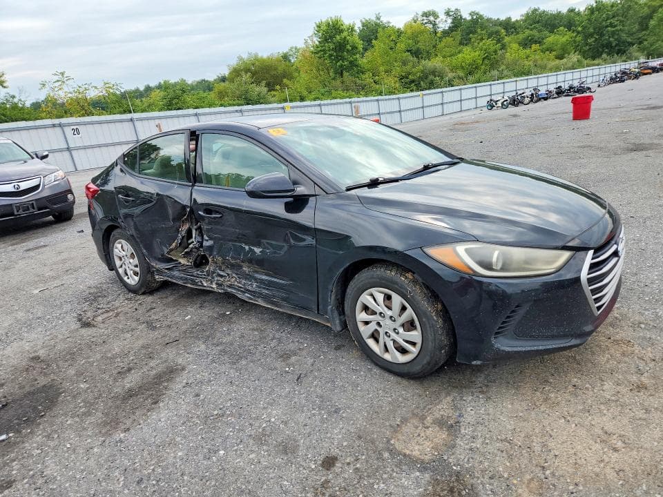 2018 HYUNDAI ELANTRA SE 4