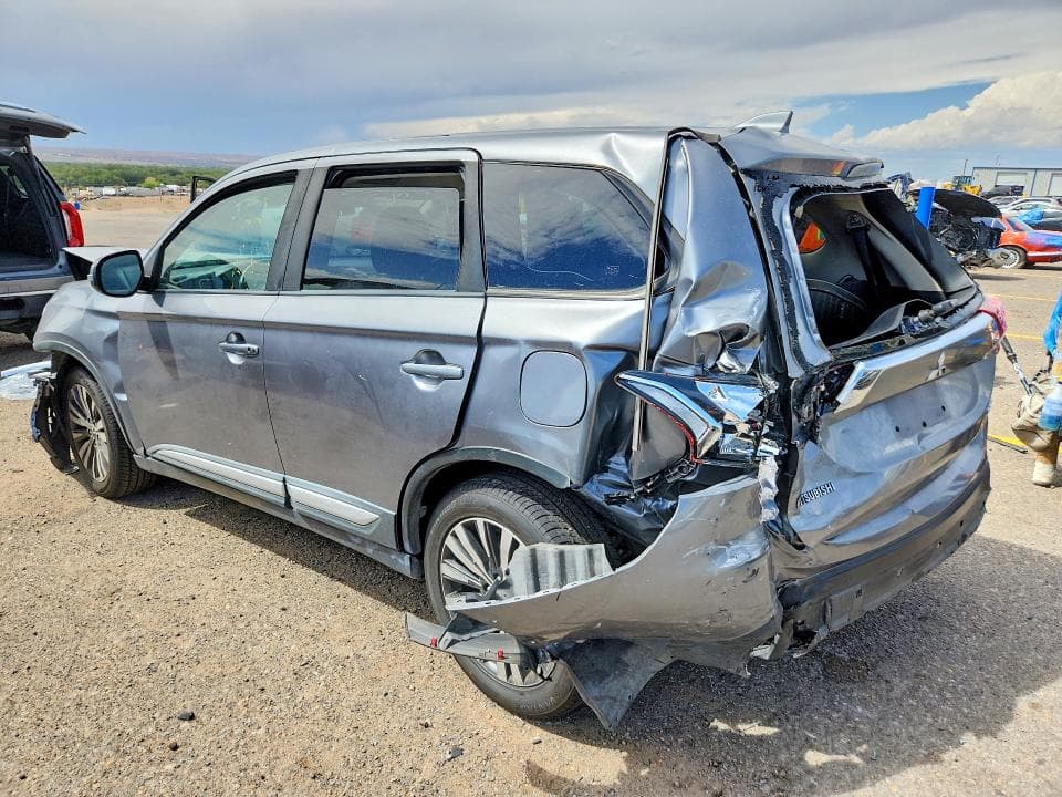 2019 MITSUBISHI OUTLANDER SE 2