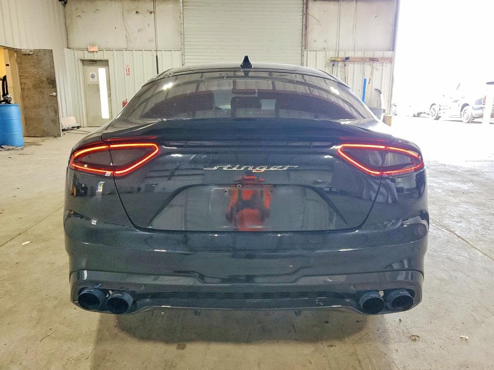 2018 KIA STINGER GT2 6