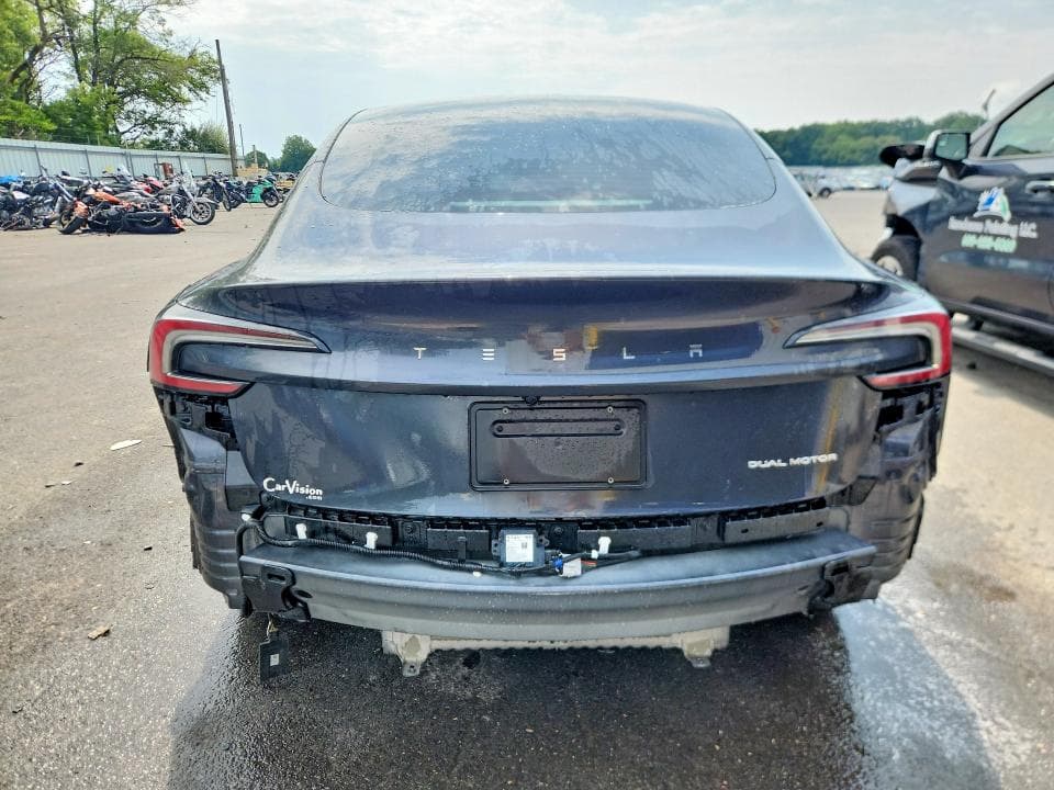 2025 TESLA MODEL 3 6