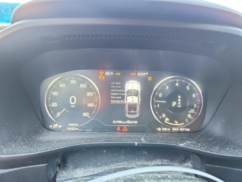 2019 VOLVO XC40 T5 INSCRIPTION 9