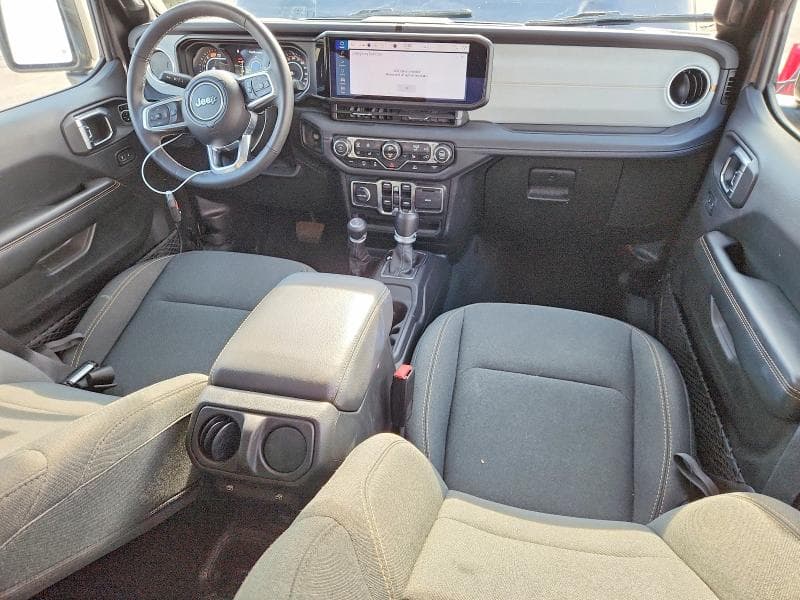 2025 JEEP WRANGLER SAHARA 8