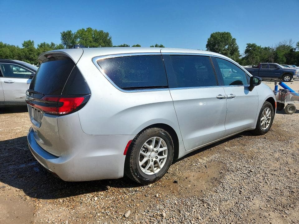 2026 CHRYSLER PACIFICA SELECT 3