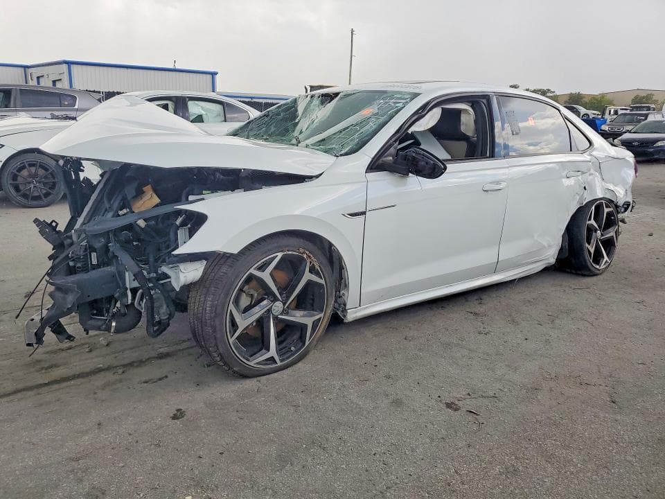 2021 VOLKSWAGEN PASSAT R-LINE - 1