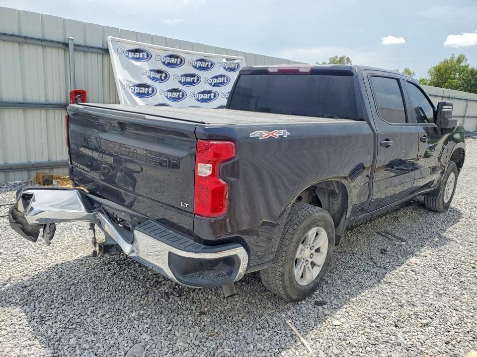 2023 CHEVROLET SILVERADO K1500 LT 3