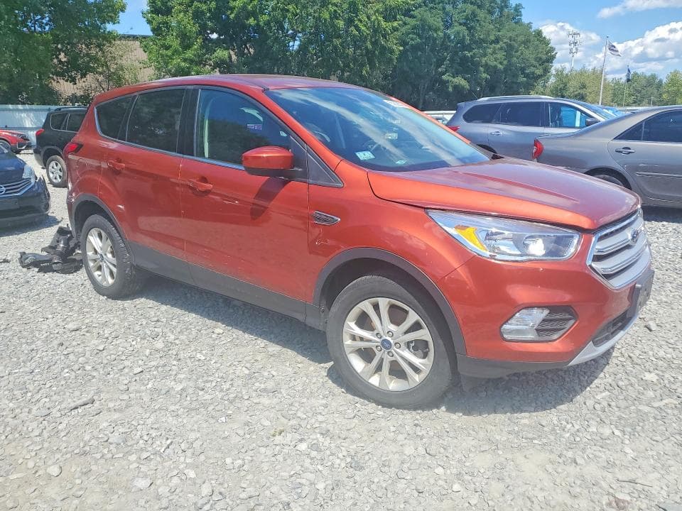 2019 FORD ESCAPE SE 4