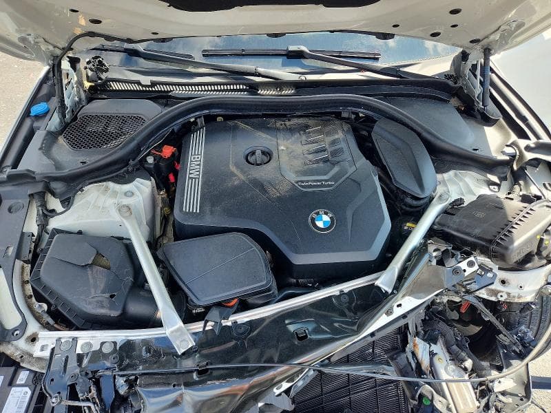 2022 BMW 530 XI 11