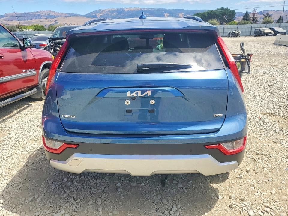 2023 KIA NIRO EX 6