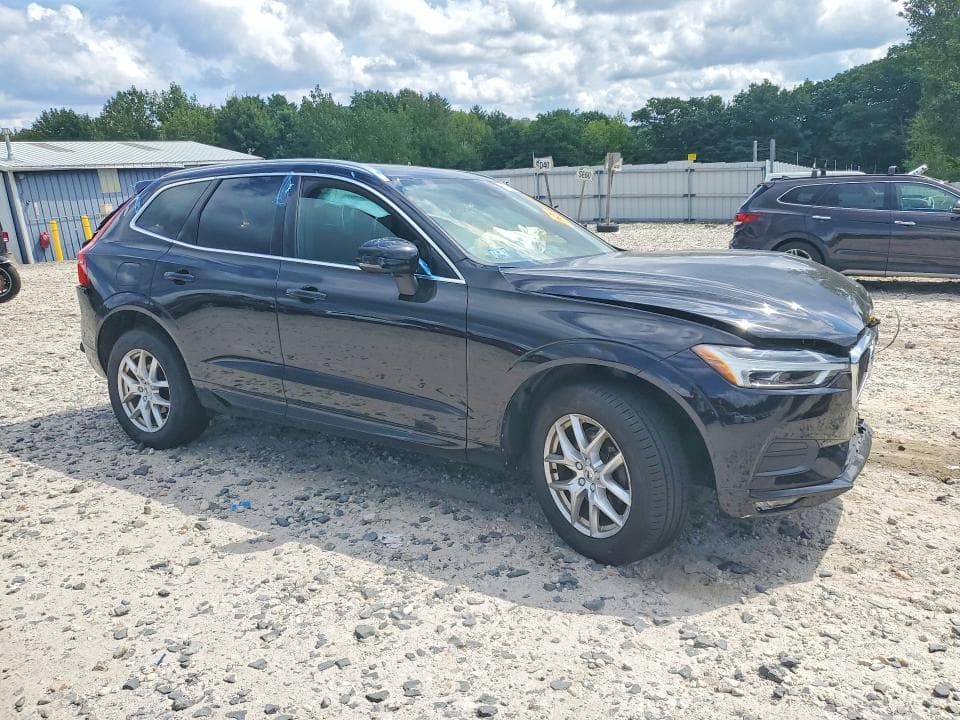 2021 VOLVO XC60 T5 MOMENTUM 4