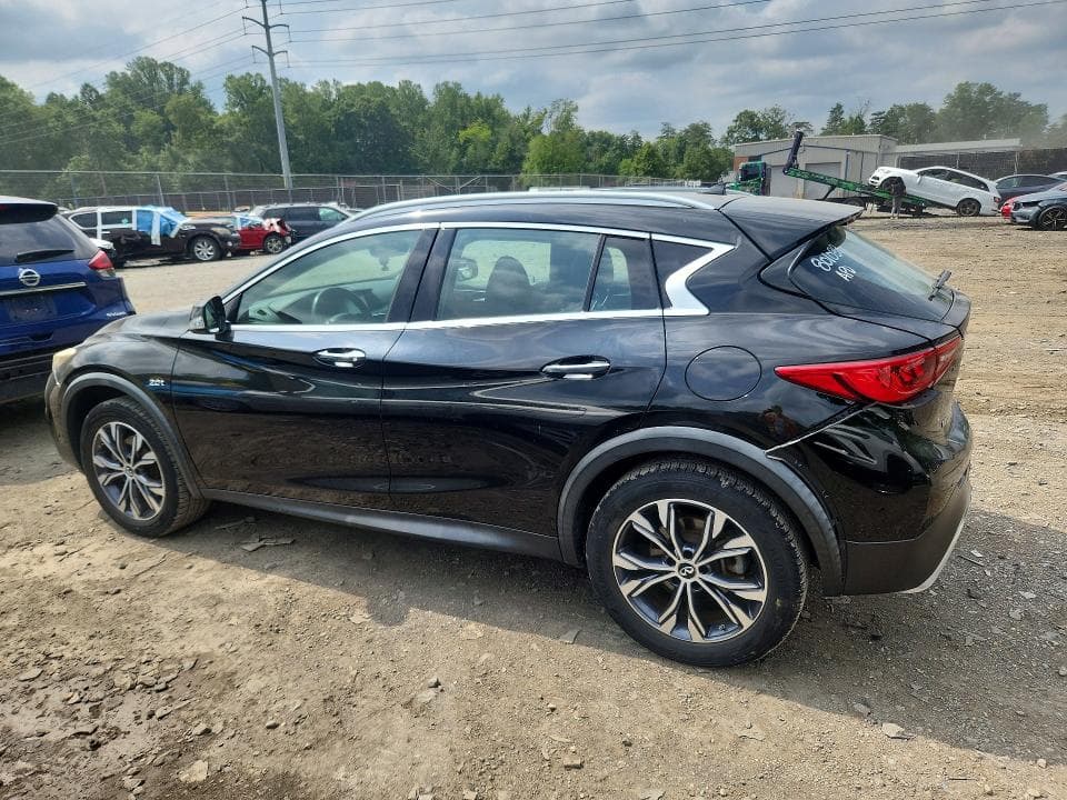 2018 INFINITI QX30 PREMIUM 2