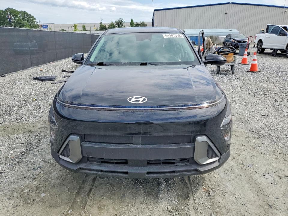 2024 HYUNDAI KONA SE 5