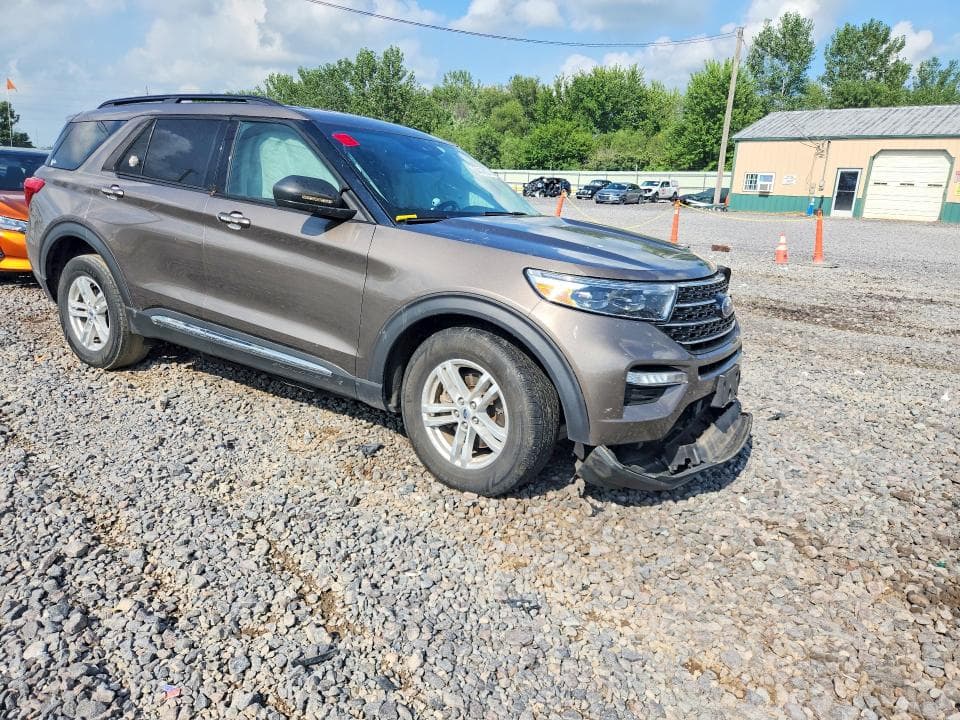 2021 FORD EXPLORER XLT 4