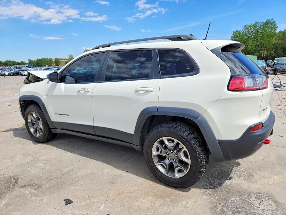 2019 JEEP CHEROKEE TRAILHAWK 2