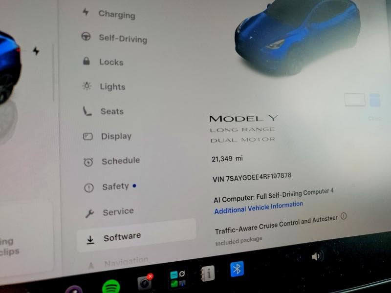 2024 TESLA MODEL Y 9