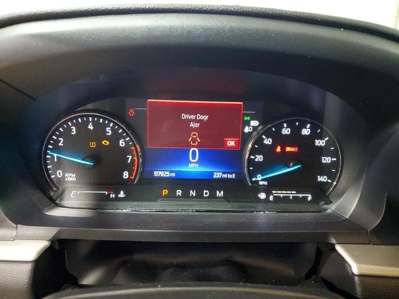 2020 FORD EXPLORER XLT 9