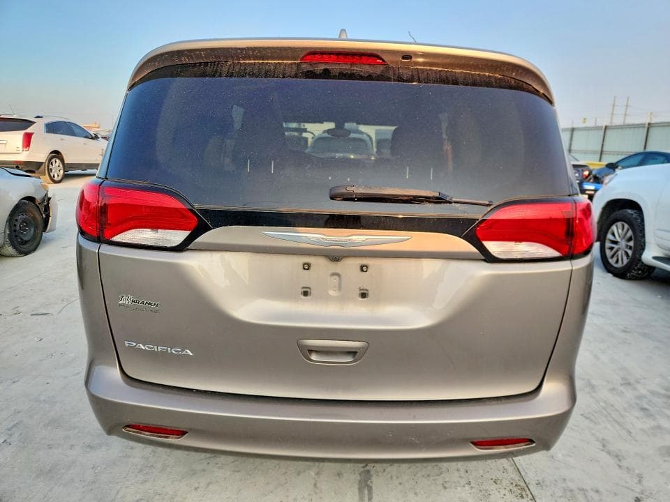 2017 CHRYSLER PACIFICA TOURING 6